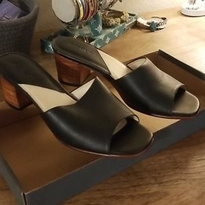 Nisolo Elizabeth Slide